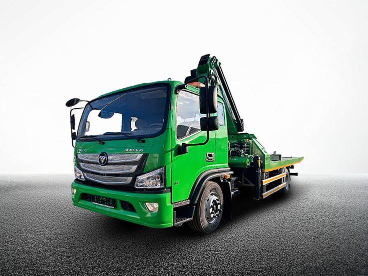 Автомобиль-эвакуатор со стационарной платформой и КМУ