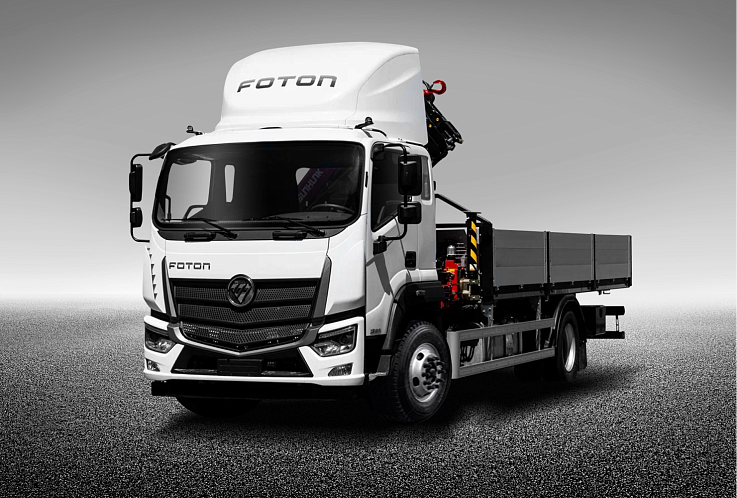 Автомобиль бортовой со стационарной платформой и КМУ